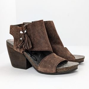 OTBT Flower Child Sandal, Women's 9, Brown Suede Leather, Stacked Heel